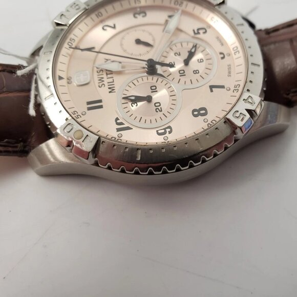 (19574-1) Swiss Military 5705X Watch - Picture 4 of 10